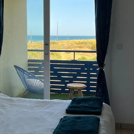 Ocean View - 2 Bedroom - At 50m - Spool